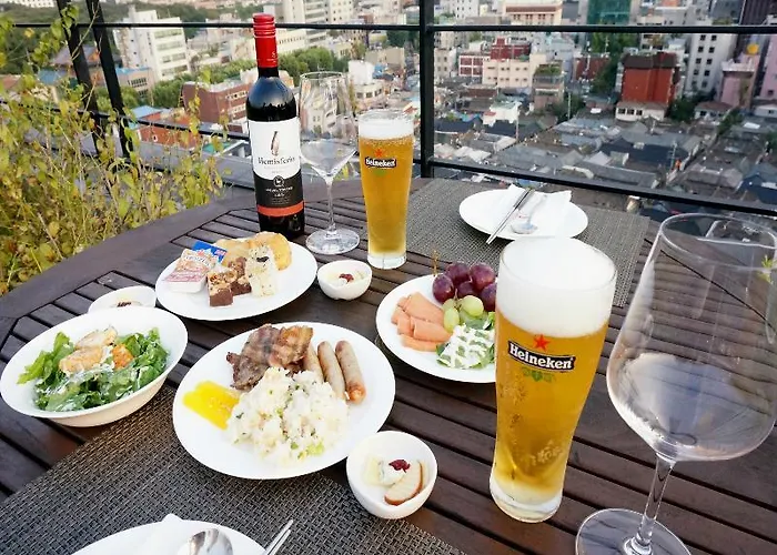 Ibis Ambassador Insadong Hotel