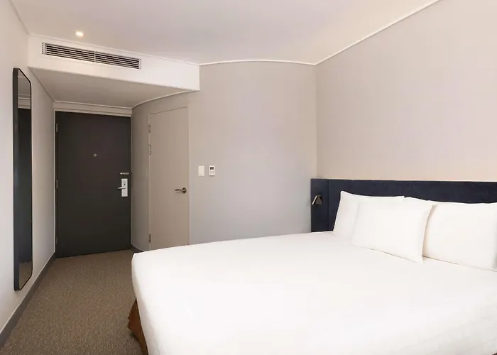 Ibis Ambassador Insadong-newly Renovated In 2025 4* Seoul