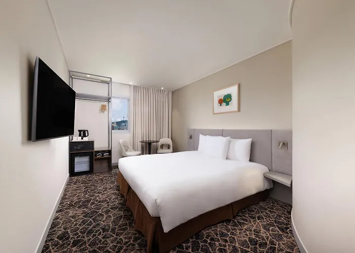 Ibis Ambassador Insadong 4*