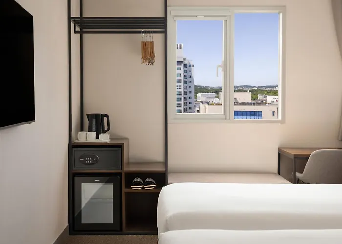 Ibis Ambassador Insadong Hotel