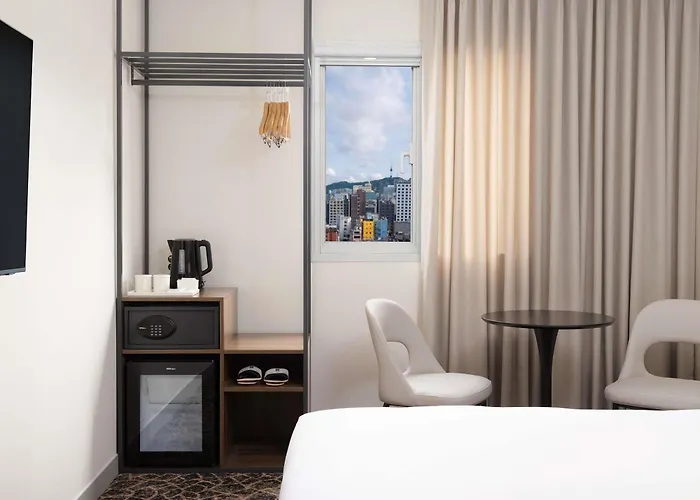 Ibis Ambassador Insadong Hotel