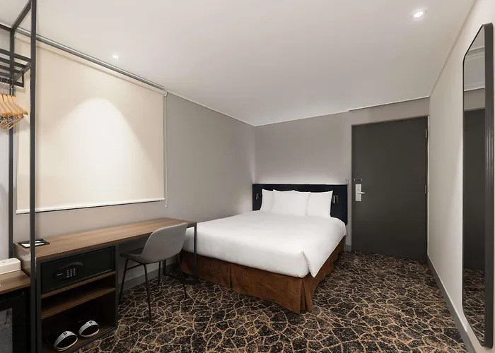Hotel Ibis Ambassador Insadong 4*