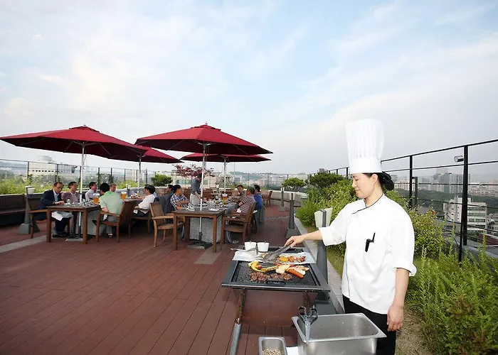 Ibis Ambassador Insadong 4*